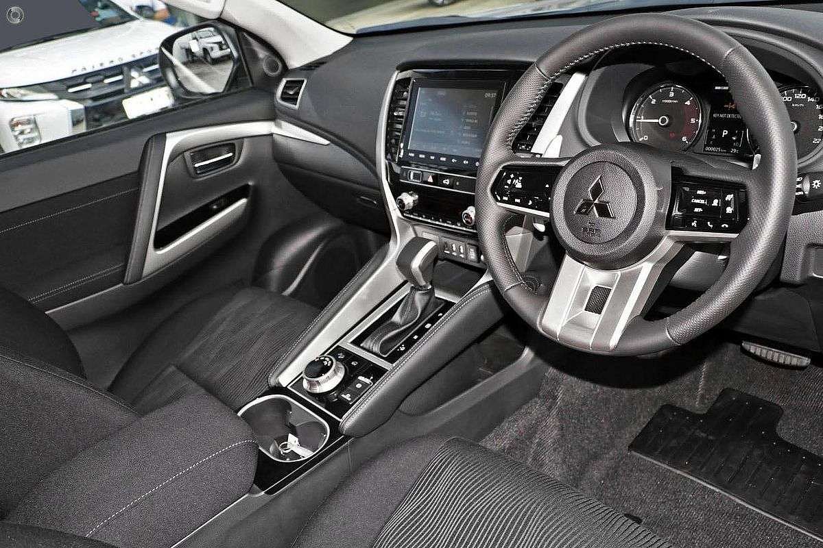 2024 Mitsubishi Pajero Sport GLS QG