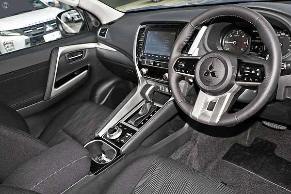 2024 Mitsubishi Pajero Sport GLS QG