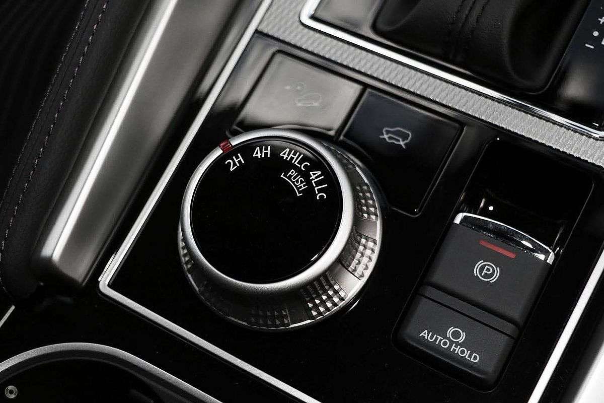 2024 Mitsubishi Pajero Sport GLS QG