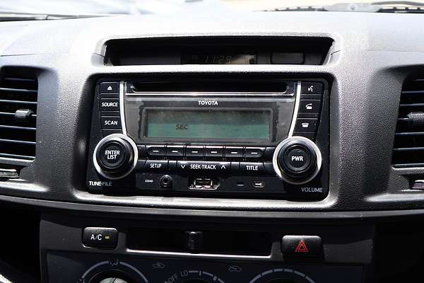 2013 Toyota Hilux SR KUN26R 4X4