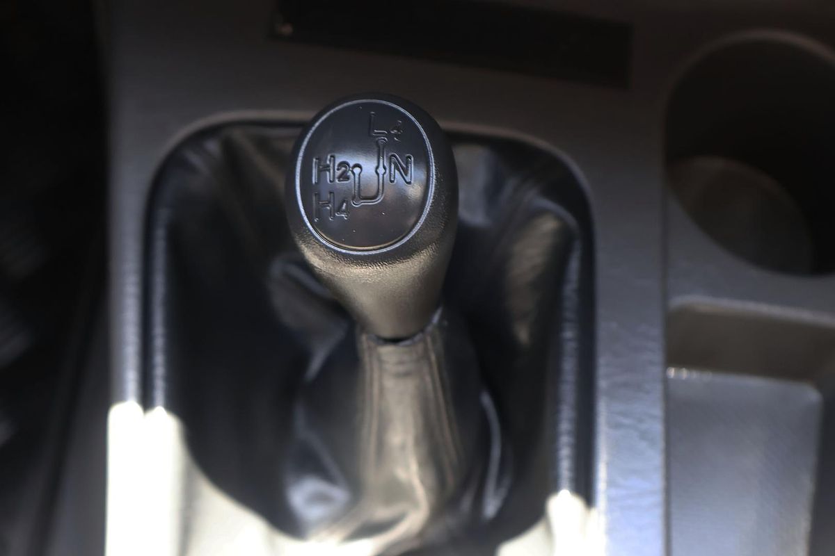 2013 Toyota Hilux SR KUN26R 4X4