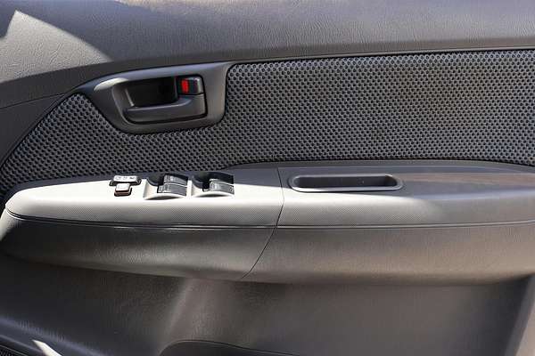 2013 Toyota Hilux SR KUN26R 4X4