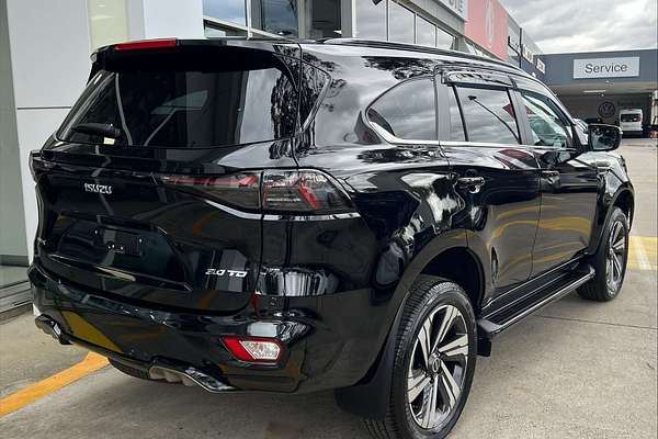 2025 Isuzu MU-X LS-T