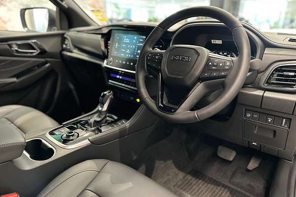 2025 Isuzu MU-X LS-T