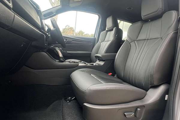 2025 Isuzu MU-X LS-T