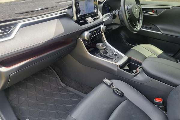 2020 Toyota RAV4 Cruiser AXAH54R