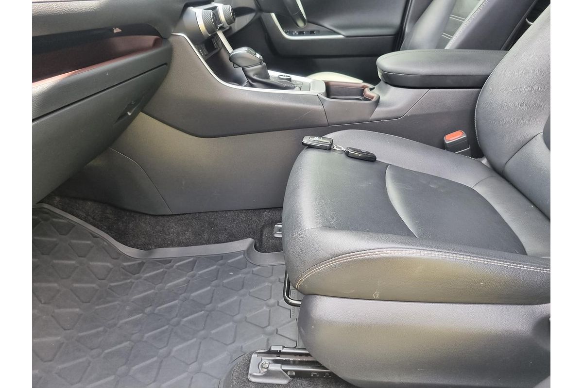 2020 Toyota RAV4 Cruiser AXAH54R