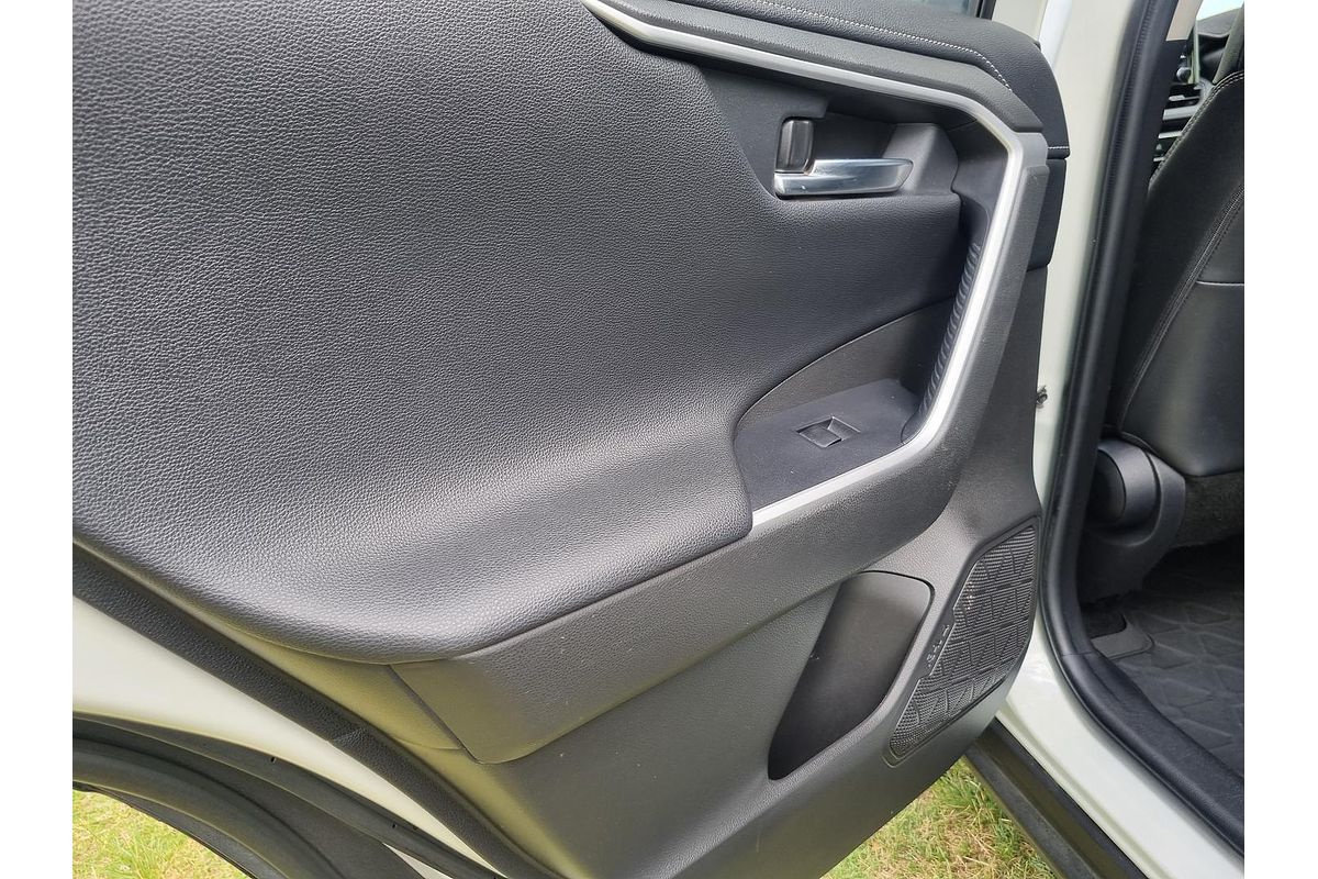 2020 Toyota RAV4 Cruiser AXAH54R