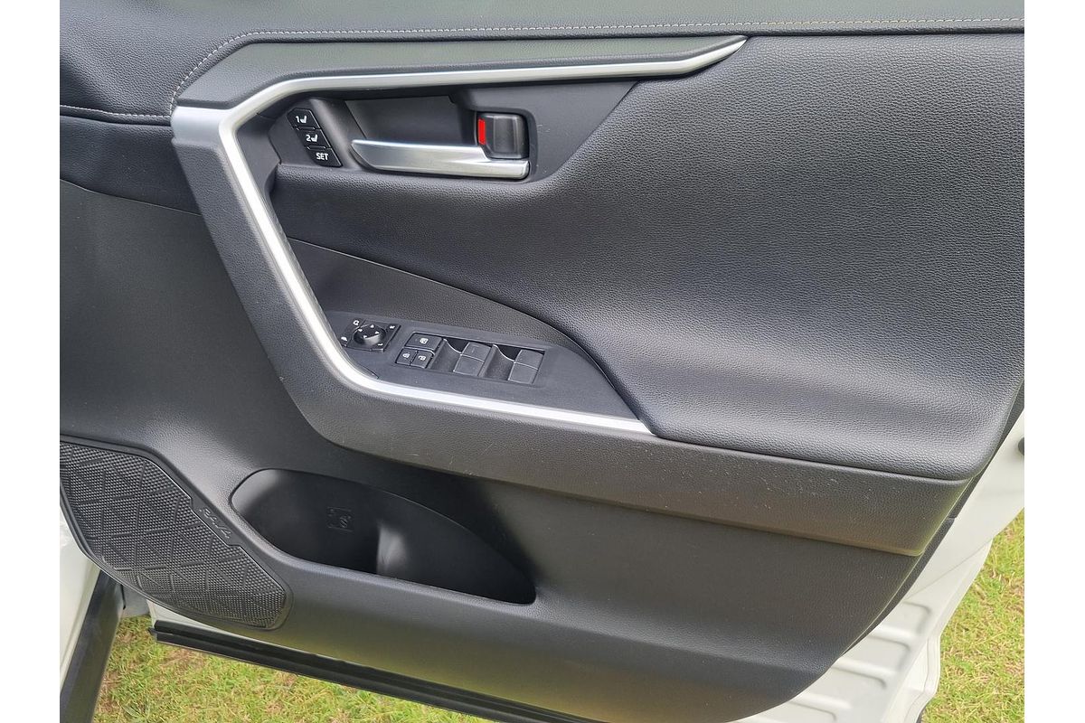 2020 Toyota RAV4 Cruiser AXAH54R