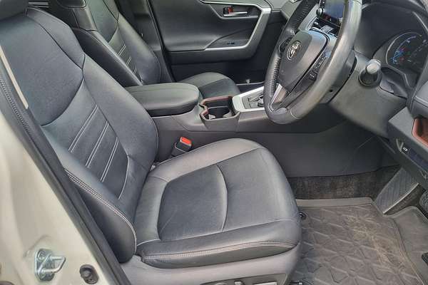 2020 Toyota RAV4 Cruiser AXAH54R