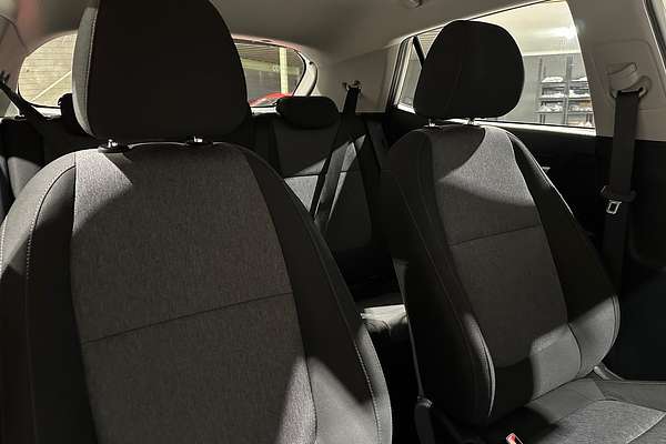 2022 Kia Stonic S YB