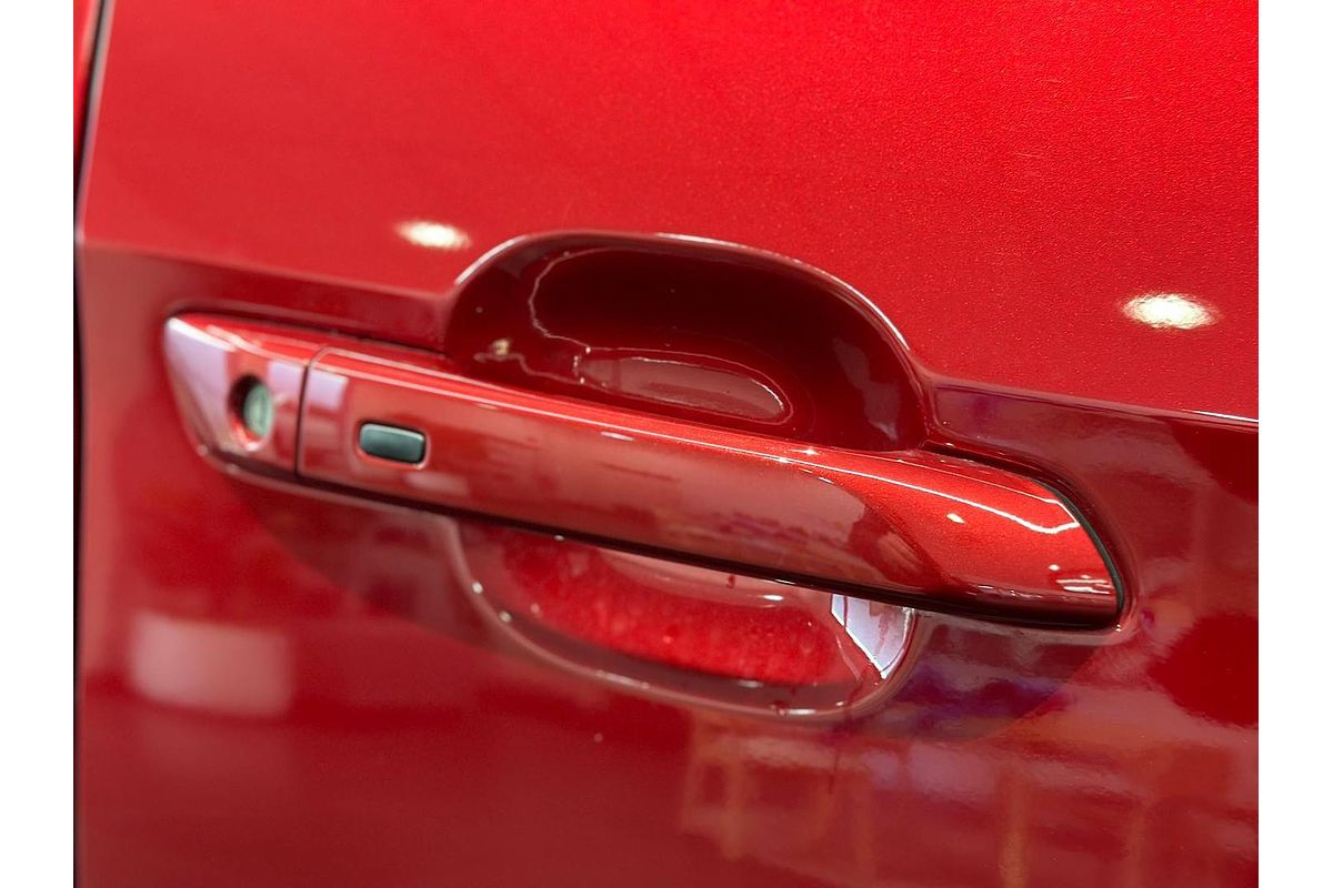 2025 Isuzu MU-X LS-T