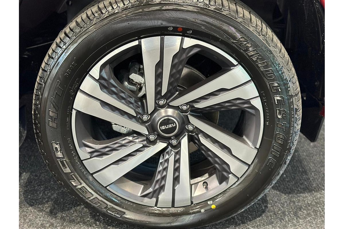 2025 Isuzu MU-X LS-T