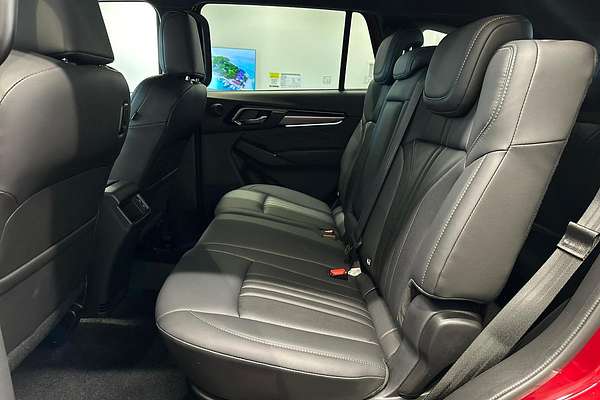 2025 Isuzu MU-X LS-T