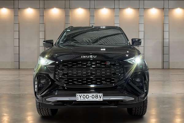2025 Isuzu MU-X X-TERRAIN
