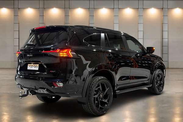 2025 Isuzu MU-X X-TERRAIN