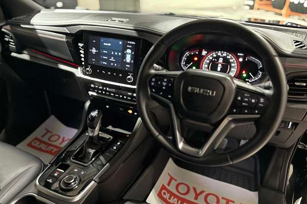 2025 Isuzu MU-X X-TERRAIN