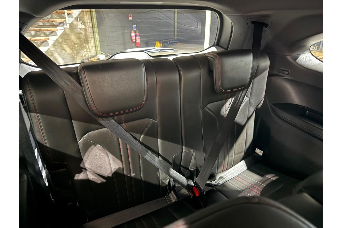 2025 Isuzu MU-X X-TERRAIN