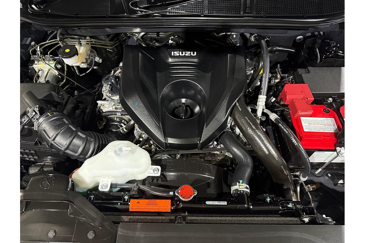 2025 Isuzu MU-X X-TERRAIN