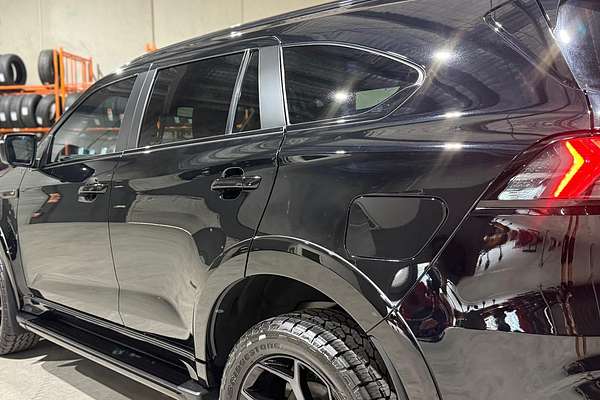 2025 Isuzu MU-X X-TERRAIN