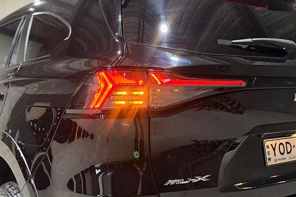 2025 Isuzu MU-X X-TERRAIN