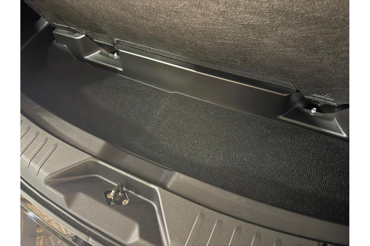 2025 Isuzu MU-X X-TERRAIN