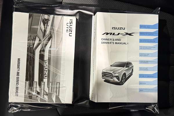 2025 Isuzu MU-X X-TERRAIN