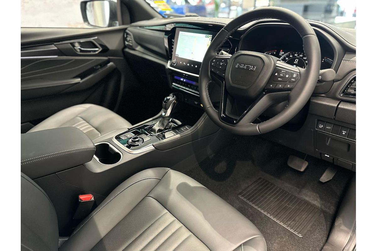 2025 Isuzu MU-X LS-T