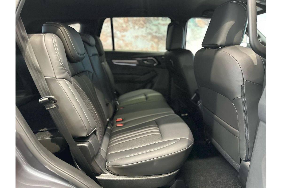 2025 Isuzu MU-X LS-T