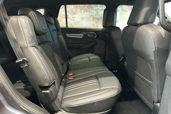 2025 Isuzu MU-X LS-T