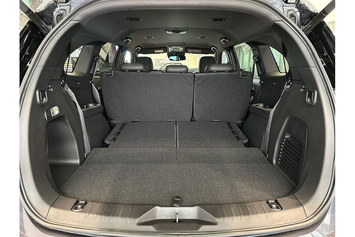 2025 Isuzu MU-X LS-T