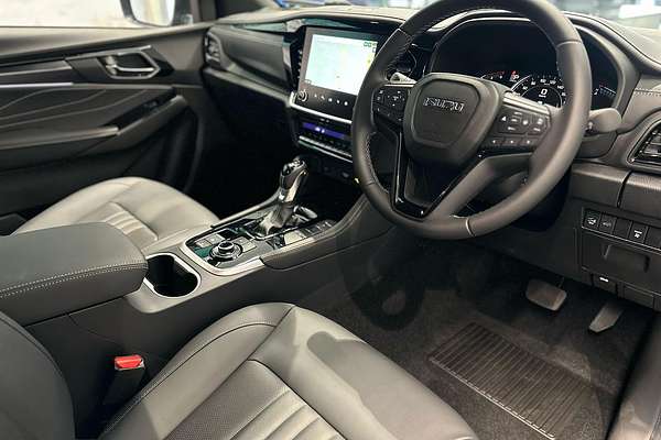 2025 Isuzu MU-X LS-T