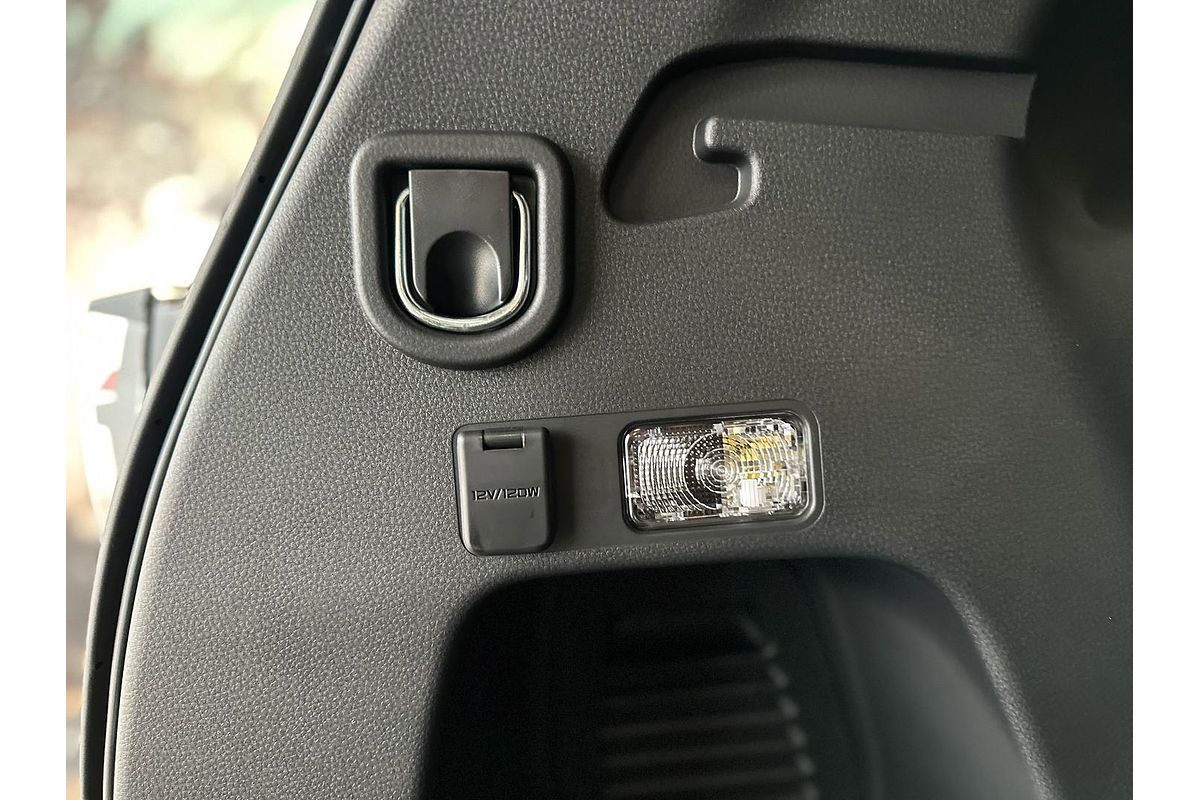 2025 Isuzu MU-X LS-T