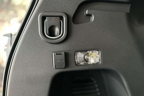 2025 Isuzu MU-X LS-T