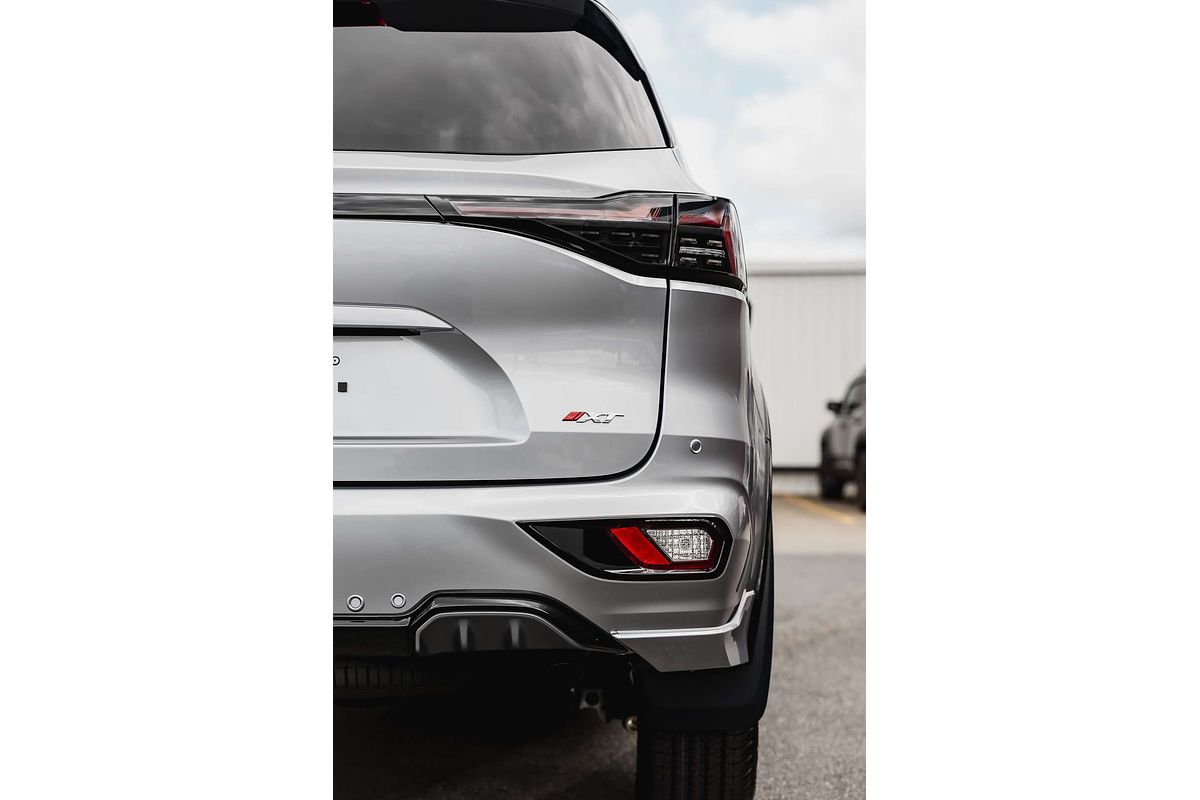 2025 Isuzu MU-X X-TERRAIN