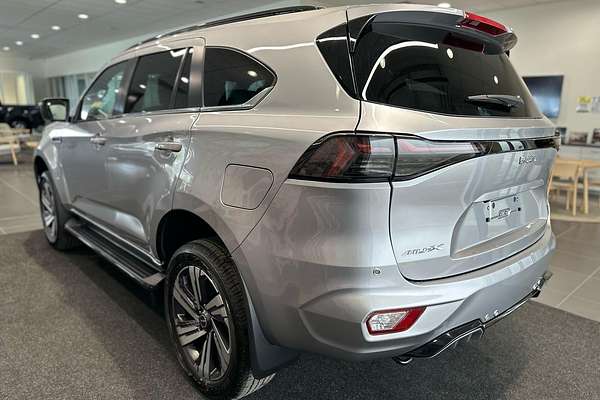 2025 Isuzu MU-X LS-T