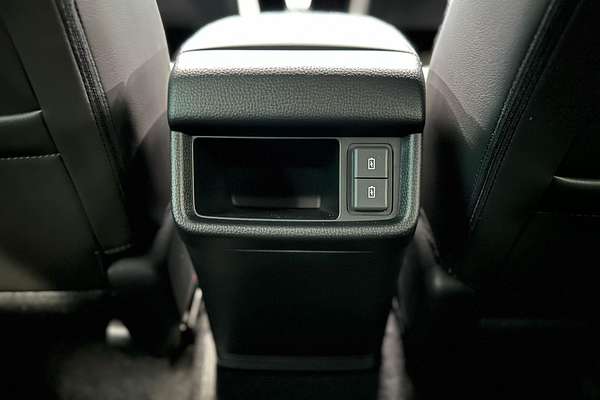 2025 Isuzu MU-X LS-T