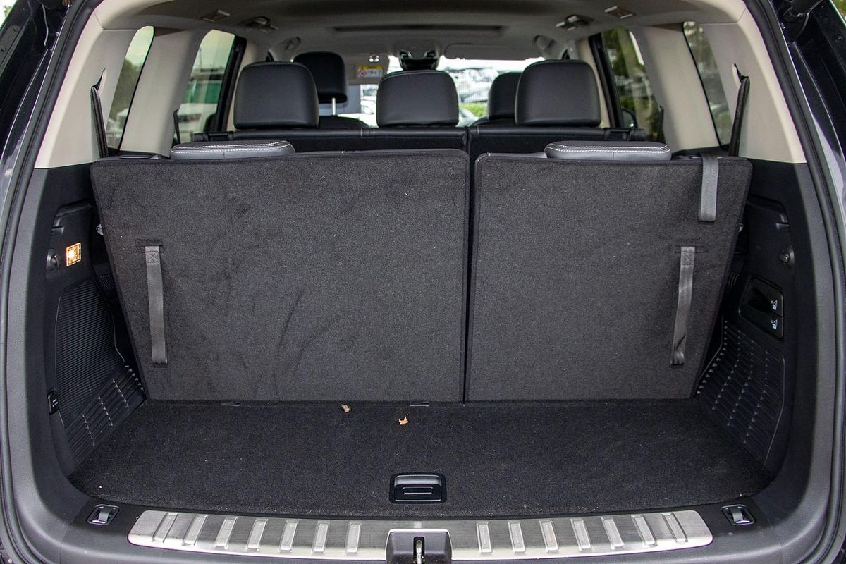 2022 LDV D90 Executive SV9A