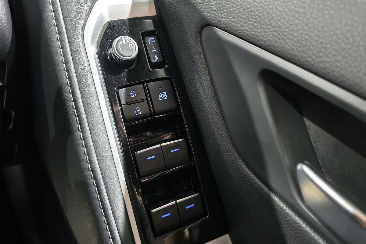 2022 Toyota Landcruiser VX FJA300R