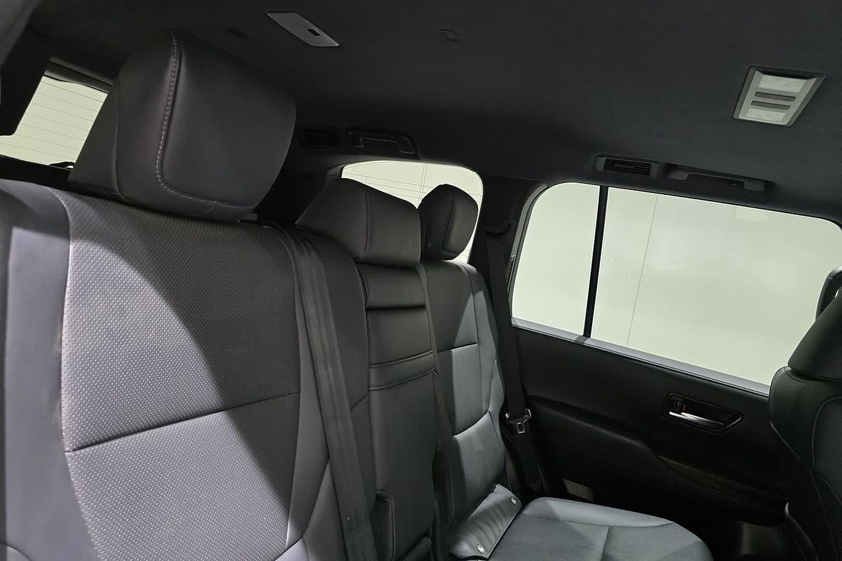 2022 Toyota Landcruiser VX FJA300R