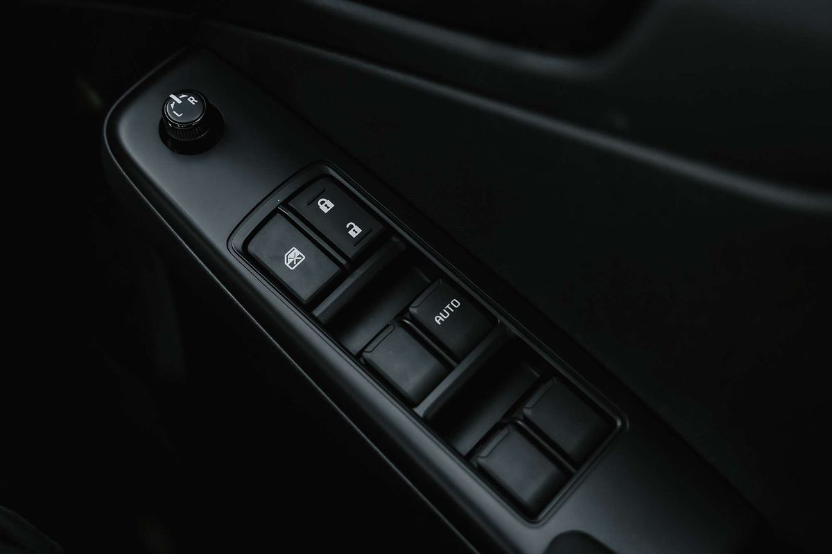 2025 Isuzu D-MAX SX High Ride  Rear Wheel Drive