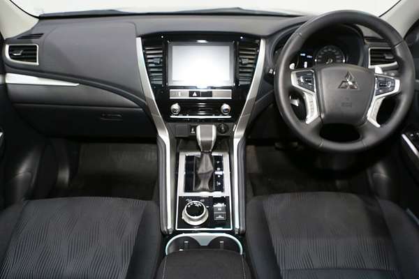 2024 Mitsubishi Pajero Sport GLX QF