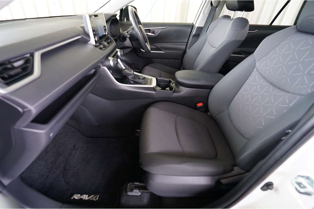 2020 Toyota RAV4 GXL AXAH54R