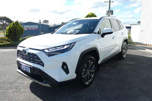 2025 Toyota RAV4 GXL AXAH52R