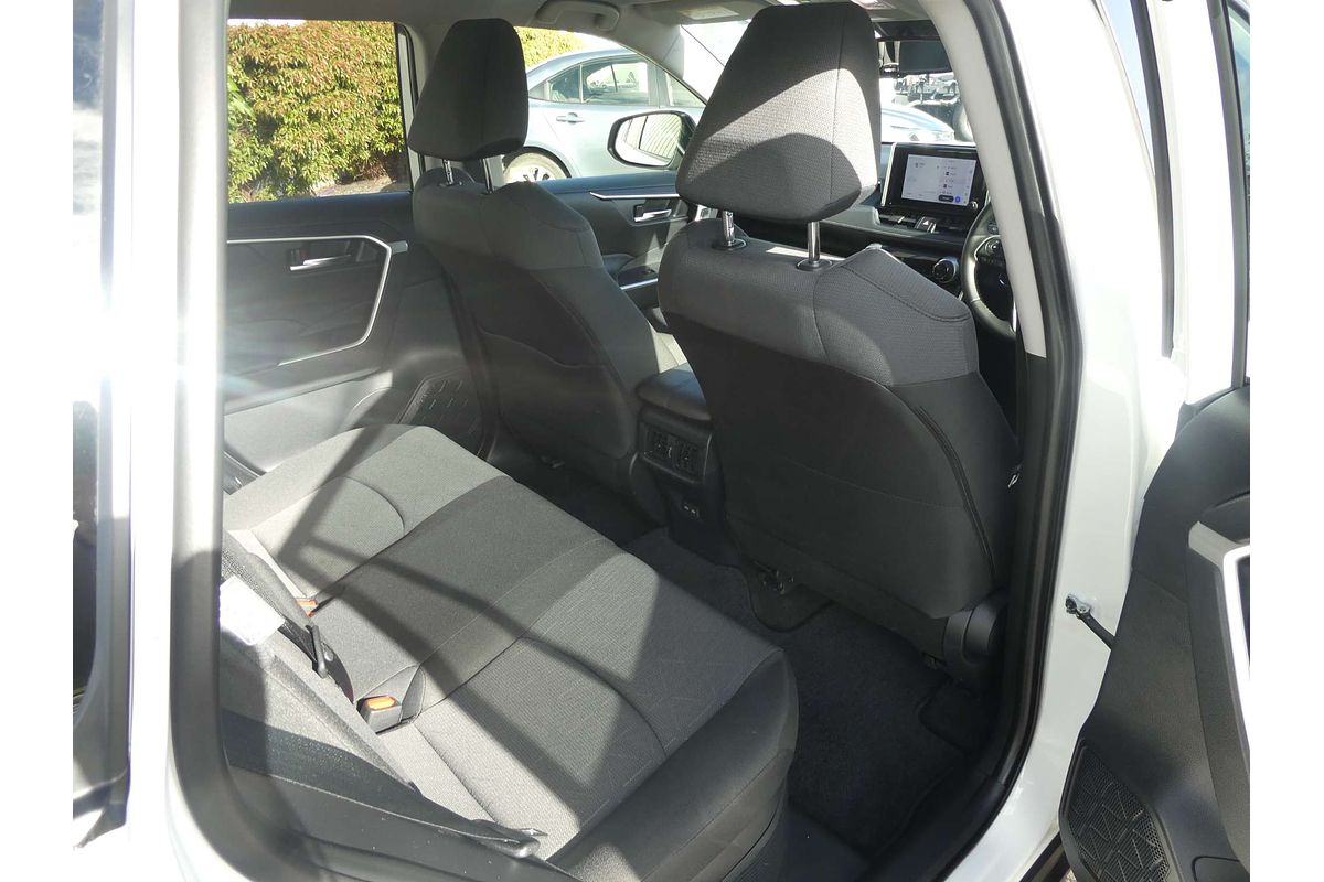 2025 Toyota RAV4 GXL AXAH52R