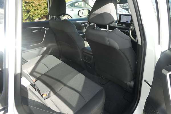 2025 Toyota RAV4 GXL AXAH52R