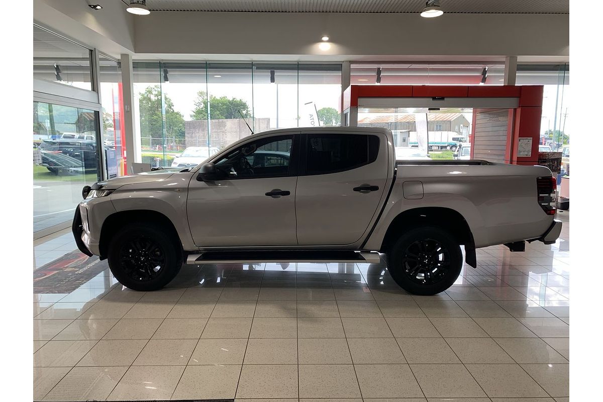 2021 Mitsubishi Triton GLX-R MR 4X4