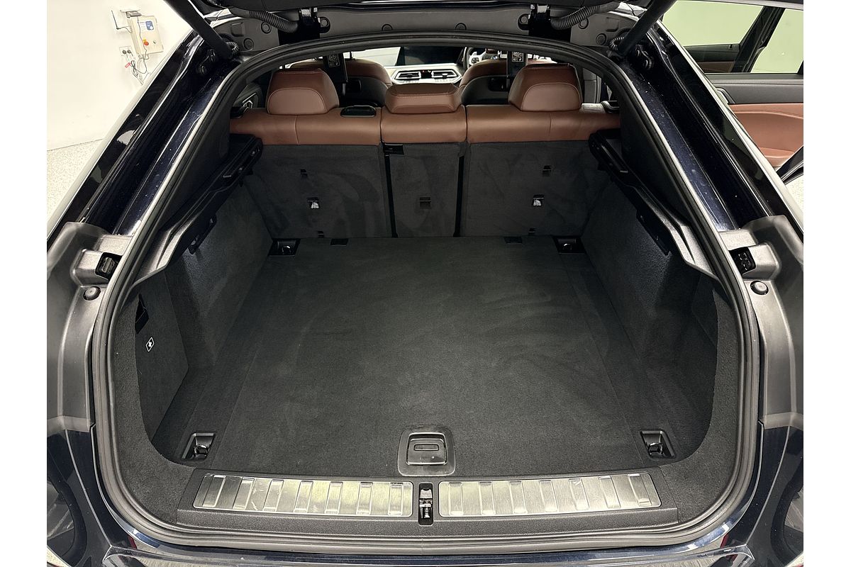 2020 BMW X6 xDrive40i M Sport G06