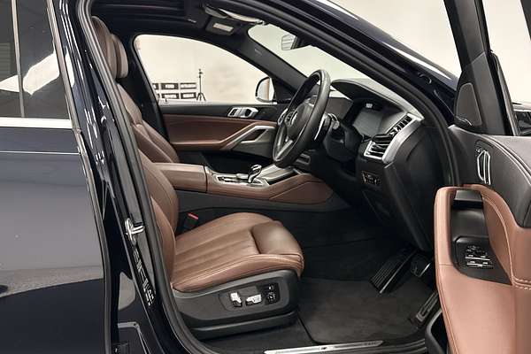 2020 BMW X6 xDrive40i M Sport G06