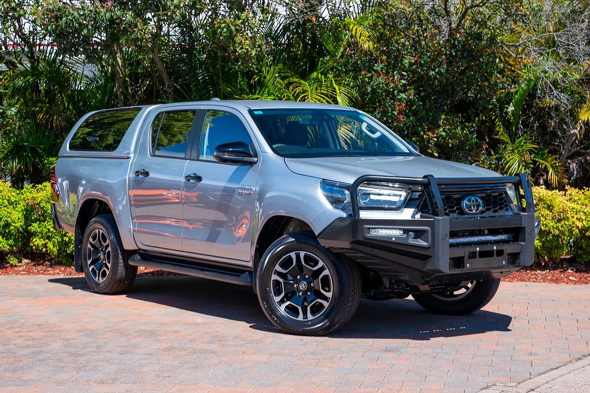 2024 Toyota Hilux SR5 48V GUN126R 4X4